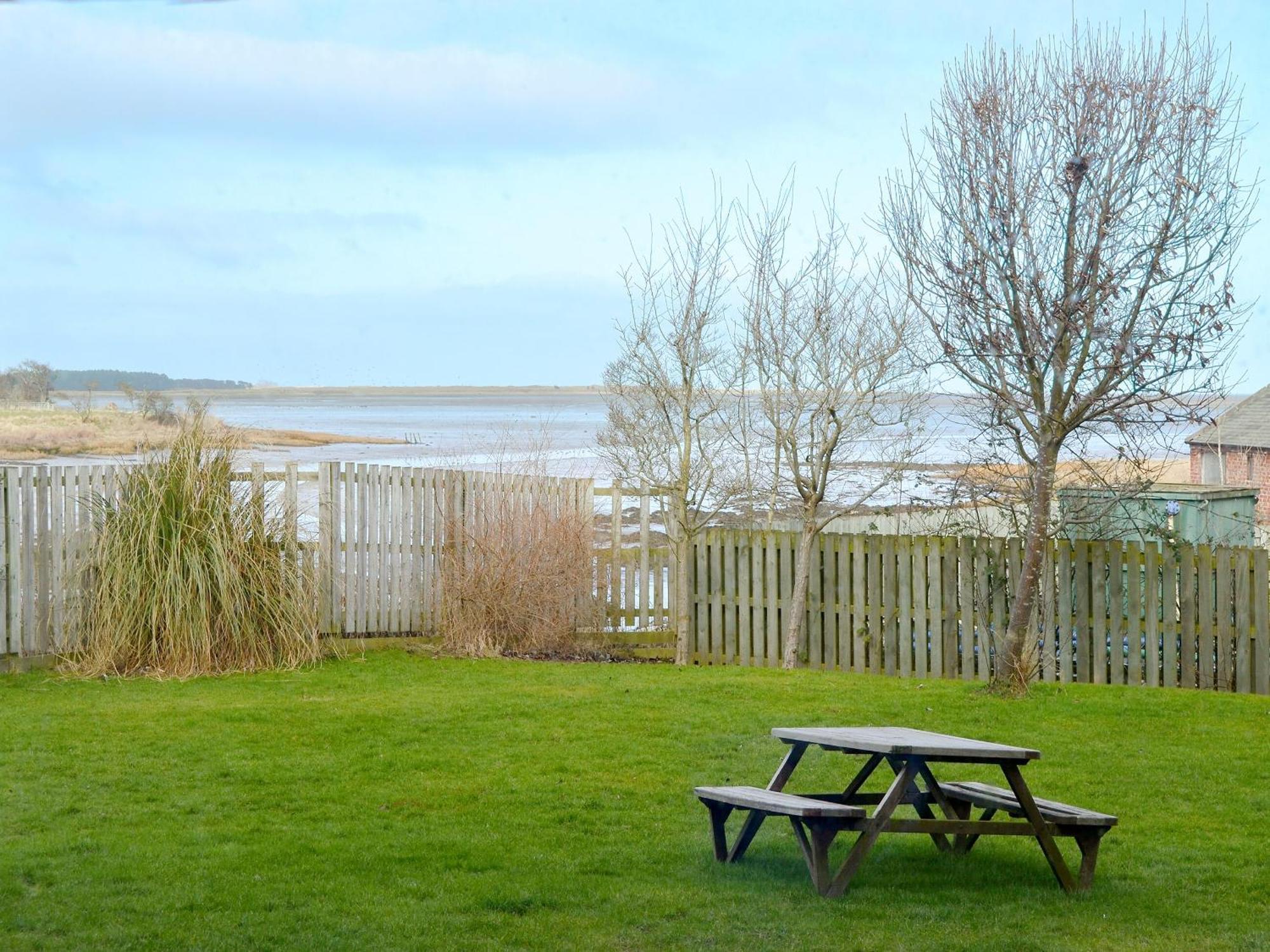 The Maltings Villa Bamburgh Exteriör bild